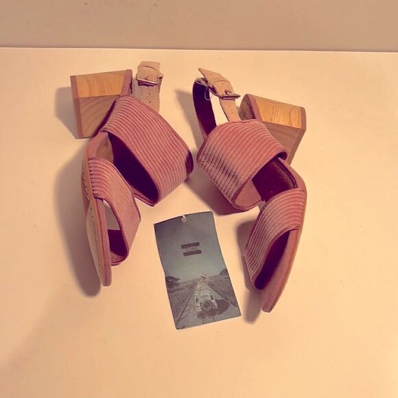 Nwt Toms Poppy  light mauve corduroy 2.5” block wooden heel sandals - Picture 3 of 7